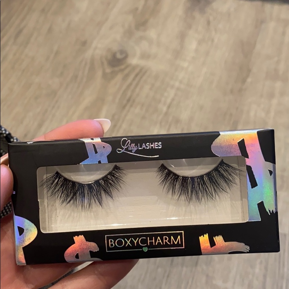 Lilly Lashes